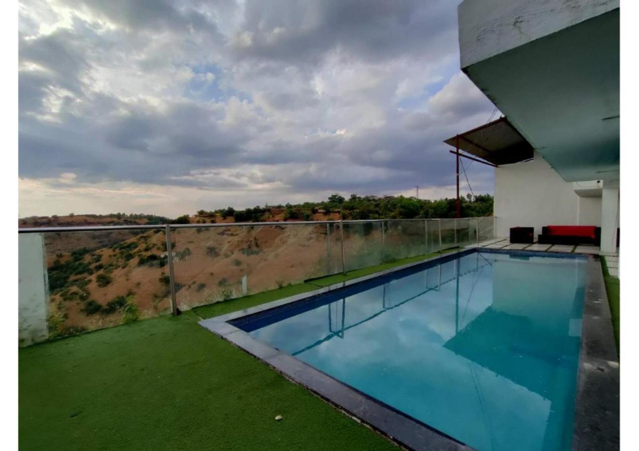 Air Infinity Casa Pool 5Bhk Villa Igatpuri Exteriör bild