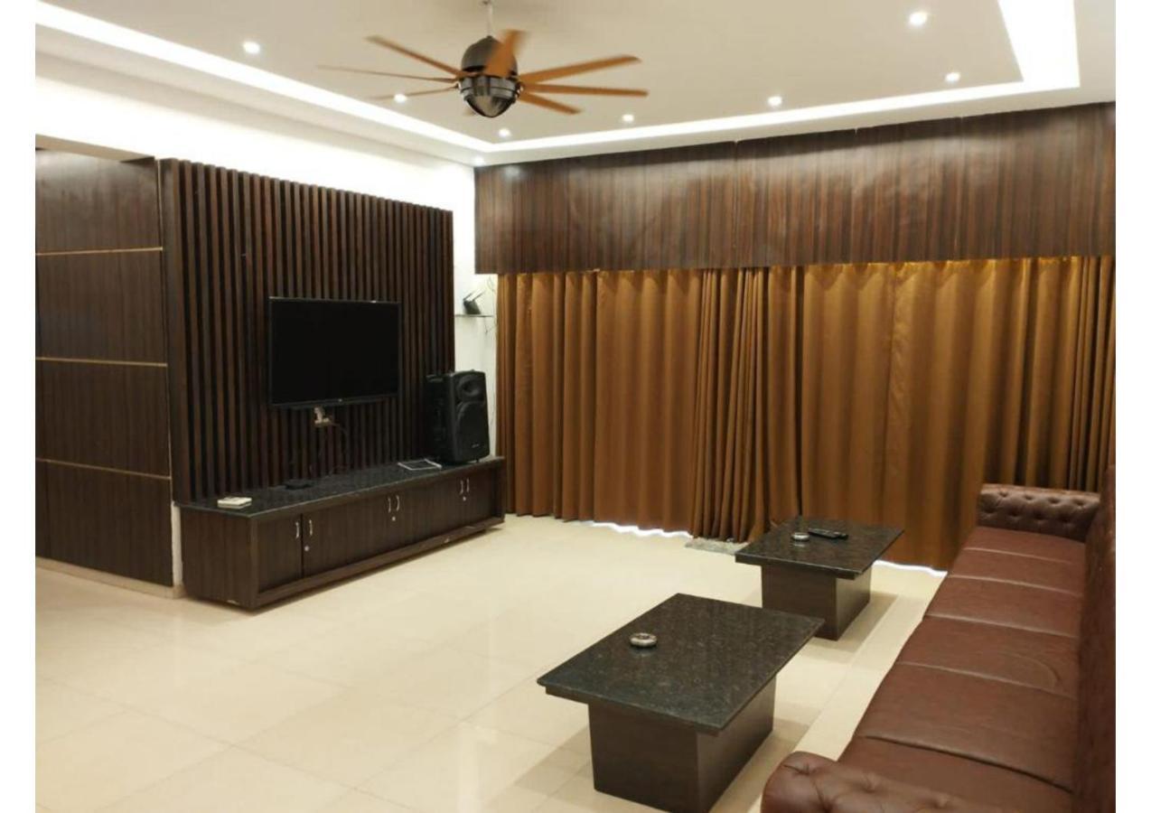 Air Infinity Casa Pool 5Bhk Villa Igatpuri Exteriör bild